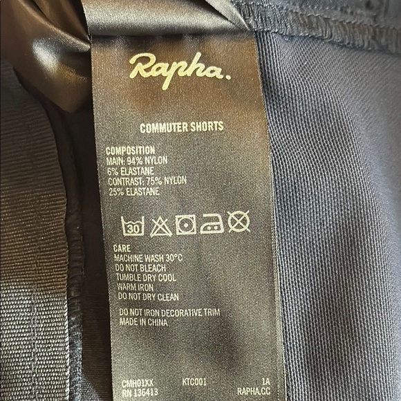 Rapha sz 34 Commuter Short Black with Reflective Stripes adjustable belt VGUC - Picture 11 of 11